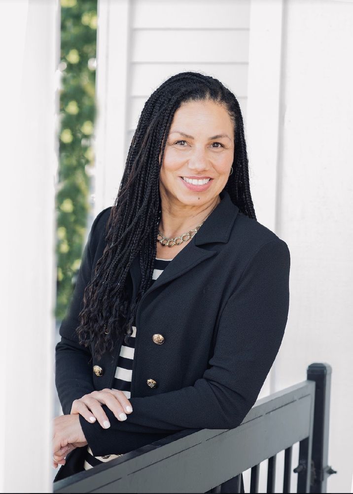 TERESA BADGER REALTOR RE/MAX GOLD Updated April 2024 426 First St, Benicia, California