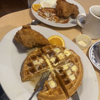 Jeb's Blueberry Hill - Chicken and waffles - Breakfast & Brunch Near Me - Clovis, California Jeb's Blueberry Hill - Chicken and waffles - Breakfast & Brunch Near Me - Clovis, California