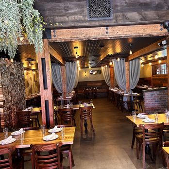 Dough - the dining area - Pizza Near Me - Fairfield, New Jersey Dough - the dining area - Pizza Near Me - Fairfield, New Jersey