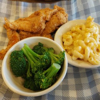 Cracker Barrel Old Country Store - 6pcs chicken tenders + 2 sides (Mac n cheese & broccoli) - American Near Me - Camarillo, California Cracker Barrel Old Country Store - 6pcs chicken tenders + 2 sides (Mac n cheese & broccoli) - American Near Me - Camarillo, California