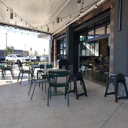 Shake Shack Nashville Tanger Outlets - The patio.