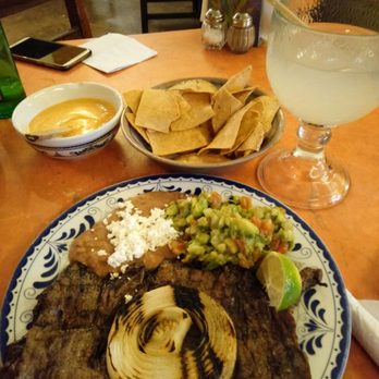 La Choza - Steak with guac, beans and a magical sauce - Mexican Near Me - Cozumel, ROO