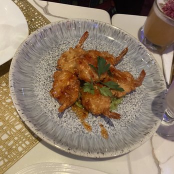 Sveta - Fried Shrimp and Chilli sauce with guacamole - Modern European Near Me - New York, New York Sveta - Fried Shrimp and Chilli sauce with guacamole - Modern European Near Me - New York, New York
