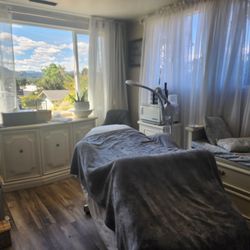 The Nook Spa Studio