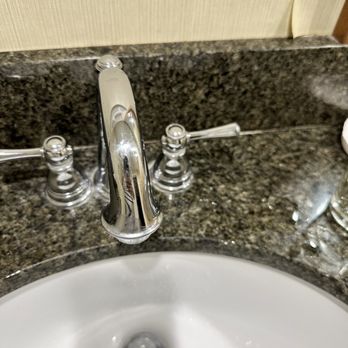 Paso Robles Inn - The faucet looked nasty. - Hotels Near Me - Paso Robles, California
