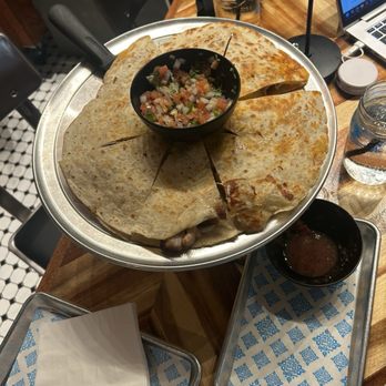 Rreal Tacos - Lawrenceville - Grande Pork Belly Quesadilla - Mexican Near Me - Lawrenceville, Georgia Rreal Tacos - Lawrenceville - Grande Pork Belly Quesadilla - Mexican Near Me - Lawrenceville, Georgia