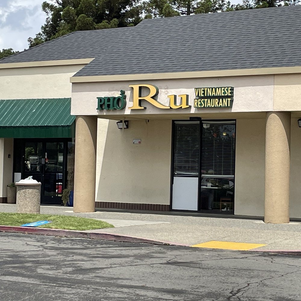 Phở Ru Restaurant - Front of the restaurant - Vietnamese Near Me - Sacramento, California Phở Ru Restaurant - Front of the restaurant - Vietnamese Near Me - Sacramento, California