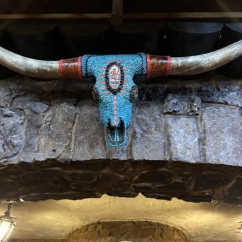 El Rancho Hotel - Hotels Near Me - Gallup, New Mexico