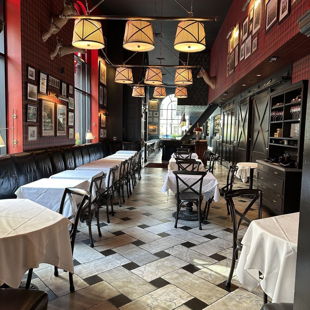 Marianne's - Dining area - Lounges Near Me - San Francisco, California Marianne's - Dining area - Lounges Near Me - San Francisco, California
