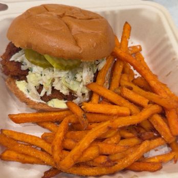 B.B. Lemon - Spicy Chicken Sandwich with Sweet Potato Fries - American Near Me - Houston, Texas B.B. Lemon - Spicy Chicken Sandwich with Sweet Potato Fries - American Near Me - Houston, Texas