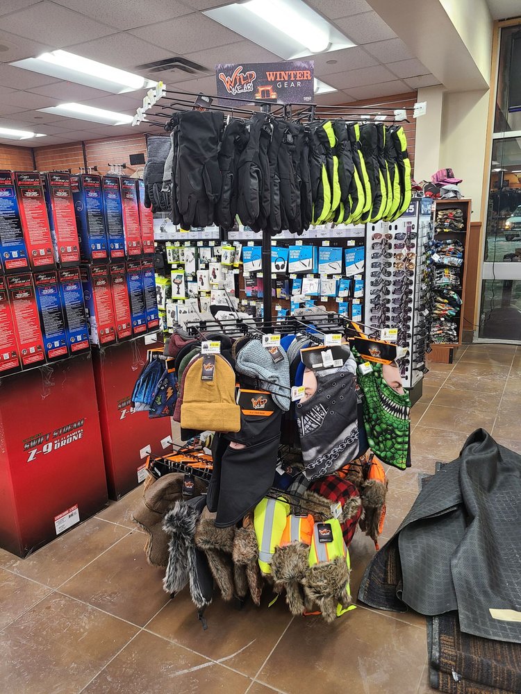 PILOT TRAVEL CENTER Updated September 2024 18 Photos & 10 Reviews