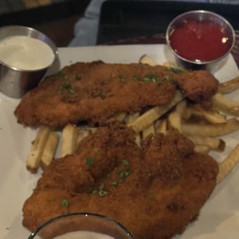 The Auld Dubliner - Chicken tenders - Irish Near Me - Long Beach, California