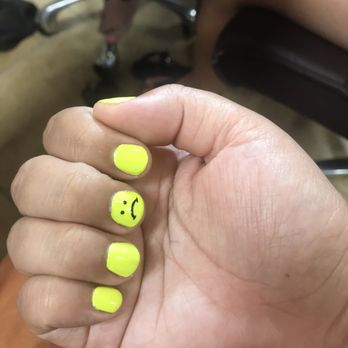 Divine Nails & Spa - Gel mani, w/ additional nail art. - Nail Salons Near Me - Wasco, California
