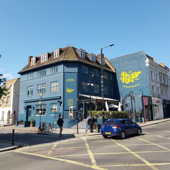 The Prince - Outside - Pubs Near Me - London, XGL