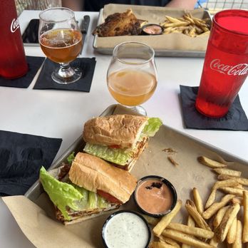 Freeman's Grub & Pub - New American Near Me - Greensboro, North Carolina
