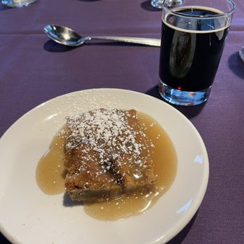 Union Station by JP's - Bread pudding with bulldog oatmeal stout - Gastropubs Near Me - Manhattan, Kansas Union Station by JP's - Bread pudding with bulldog oatmeal stout - Gastropubs Near Me - Manhattan, Kansas