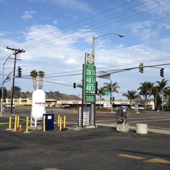 Mohsen Oil - Sign - Gas Stations Near Me - Oceanside, California