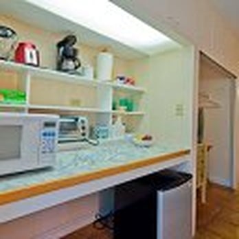 Sheffield House - Breakfast bar in Ginger Studio - Bed & Breakfast Near Me - Kailua, Hawaii Sheffield House - Breakfast bar in Ginger Studio - Bed & Breakfast Near Me - Kailua, Hawaii
