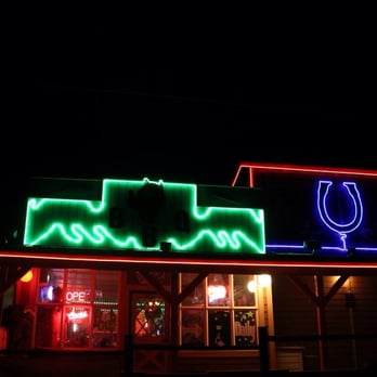 Porter's Tavern - the neon sign for the restaurant - Bars Near Me - Elma, Washington Porter's Tavern - the neon sign for the restaurant - Bars Near Me - Elma, Washington