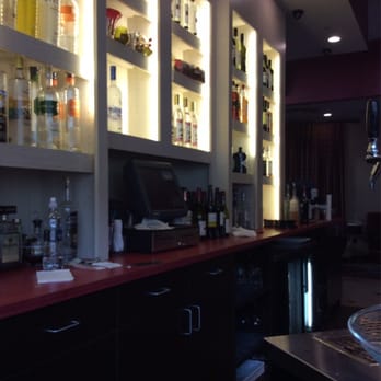 Traveltini Martini Bar - Lounges Near Me - Windsor Locks, Connecticut Traveltini Martini Bar - Lounges Near Me - Windsor Locks, Connecticut