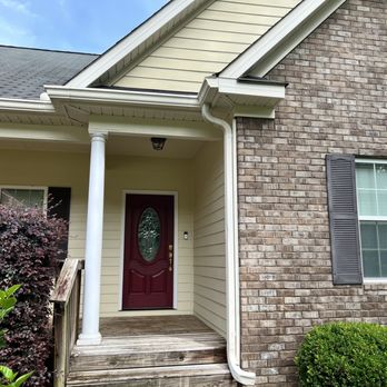 MEGAH SoftWash - Front of house after wash - Pressure Washers Near Me - Evans, Georgia