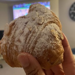 Almond Croissant