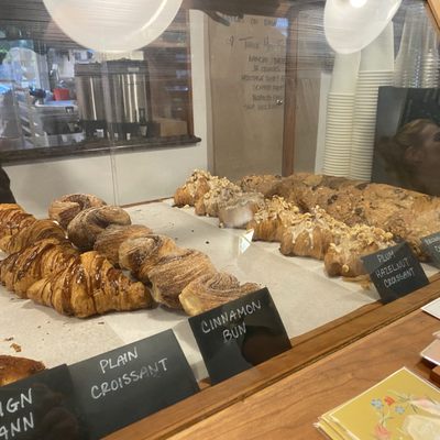 Wayfarer Bread & Pastry by null