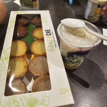 Bake & Che - 10 pack of the cakes - Desserts Near Me - Garden Grove, California