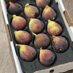 Pacific Food Mart - Delicious Figs! $11 per box.