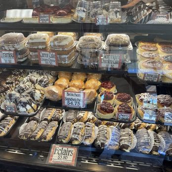 Kohnen's Country Bakery - Pastries - Bakeries Near Me - Tehachapi, California