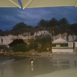 Restaurant Xuroy - Casi con los pies en el agua