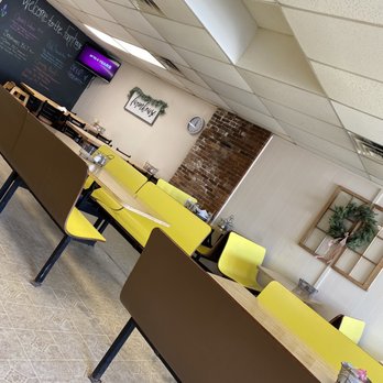 Farmhouse Kitchen & Bakery - The yellow booths really kill the vibe - Bakeries Near Me - Claysville, Pennsylvania Farmhouse Kitchen & Bakery - The yellow booths really kill the vibe - Bakeries Near Me - Claysville, Pennsylvania