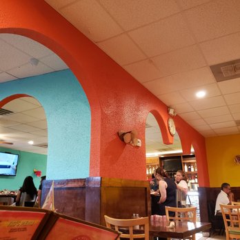 3 Salsas Mexican Restaurant - Colorful and cute spot - Mexican Near Me - Houston, Texas