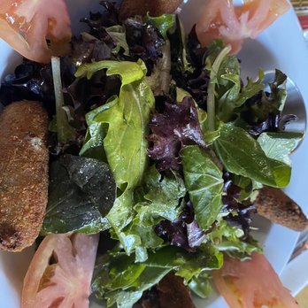 Cafe Rue Dix - Croquettes De Duck Coniit - French Near Me - Brooklyn, New York