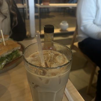 Emmett’s Cafe - Salted Vanilla Brown Sugar Latte? - Cafes Near Me - Columbus, Ohio
