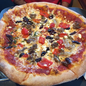 Fiamma Pizza - Fiona with lamb sausage - Tasted excellent, but distribution of ingredients was odd. - Pizza Near Me - Bellingham, Washington Fiamma Pizza - Fiona with lamb sausage - Tasted excellent, but distribution of ingredients was odd. - Pizza Near Me - Bellingham, Washington