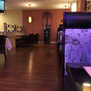 Akitas - Akitas dining room - Sushi Bars Near Me - Lemoyne, Pennsylvania