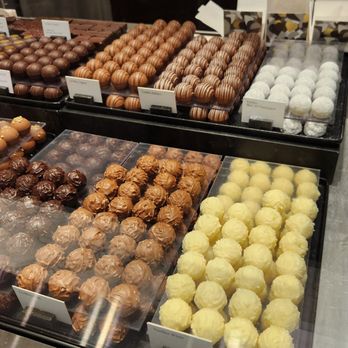 Läderach chocolatier suisse - Truffles! - Chocolatiers & Shops Near Me - Toronto, Ontario Läderach chocolatier suisse - Truffles! - Chocolatiers & Shops Near Me - Toronto, Ontario