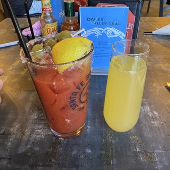 Dave's Valley Grill - Bloody Mary and mimosa - American Near Me - Los Ranchos de Albuquerque, New Mexico