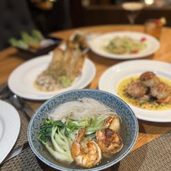 Murals On 54 - Seafood Pho