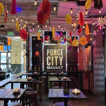 Ponce City Market - I thought this little eatery was set up so pretty - Public Markets Near Me - Atlanta, Georgia Ponce City Market - I thought this little eatery was set up so pretty - Public Markets Near Me - Atlanta, Georgia