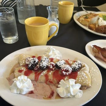 Camille's Bistro - Berry Crêpes - Breakfast & Brunch Near Me - Albany, Oregon Camille's Bistro - Berry Crêpes - Breakfast & Brunch Near Me - Albany, Oregon