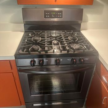 EMDK Cleaning Services  - Stove cleaning - Home Cleaning Near Me - Atlanta, Georgia