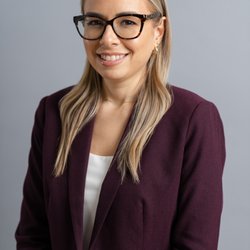 Colon Rosa Law - Iliana L. Colón Rosa, Esq. 
Attorney / Abogada