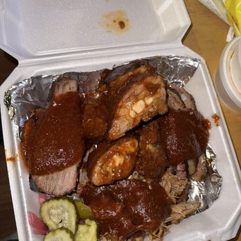 Smokey Mo - Sampler Platter: Rib Tips, Tri-Tip, Brisket, Pulled Pork - Barbeque Near Me - Tucson, Arizona Smokey Mo - Sampler Platter: Rib Tips, Tri-Tip, Brisket, Pulled Pork - Barbeque Near Me - Tucson, Arizona