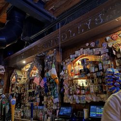 Connolly's On Fifth - Inside