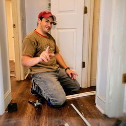 Moose Flooring - Eli Lima, Expert Flooring Installer for Luxury Vinyl Plank, Hardwood, Laminate, and more.