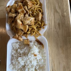 Tokyo Express Hibachi and Sushi - Nicholasville - Kids chicken with white rice and noodle