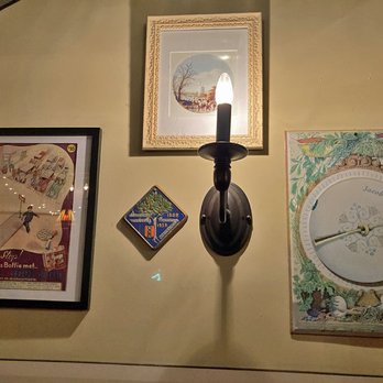 Borrel - Decorations along the wall - Modern European Near Me - Toronto, Ontario