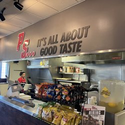 Penn Station - Main counter and kitchen